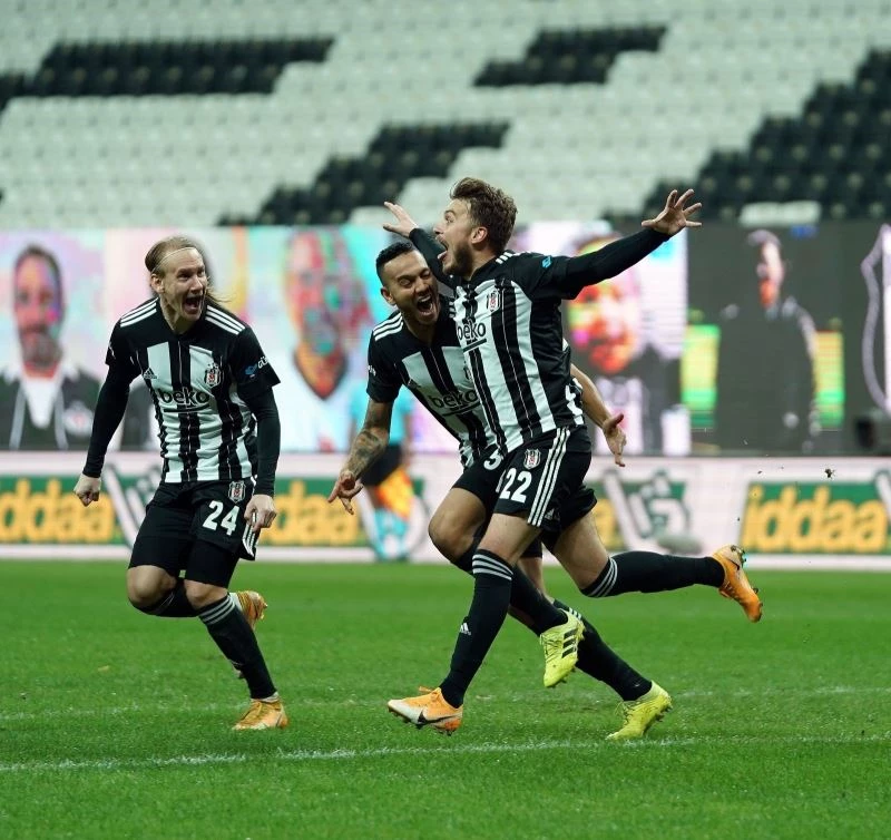 Beşiktaş’ta Adem Ljajic kadro dışı bırakıldı
