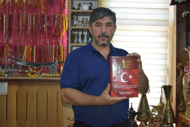 54 şair ve yazardan 64 şehidin öyküsünü anlatan kitap
