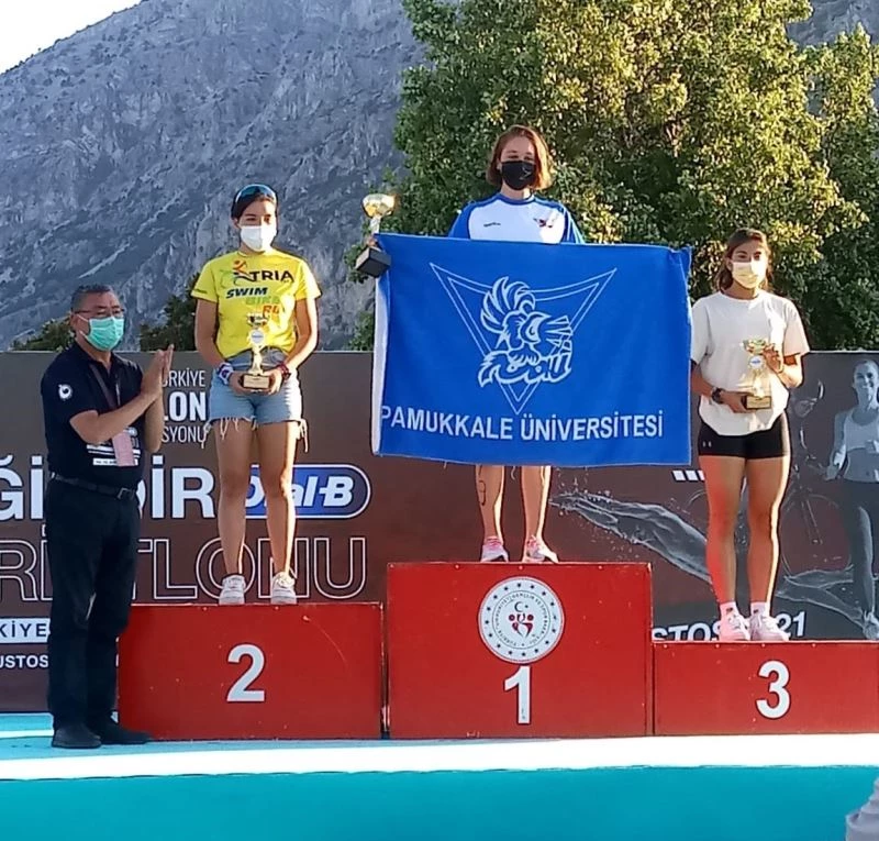 Triatlonda Denizli damgası
