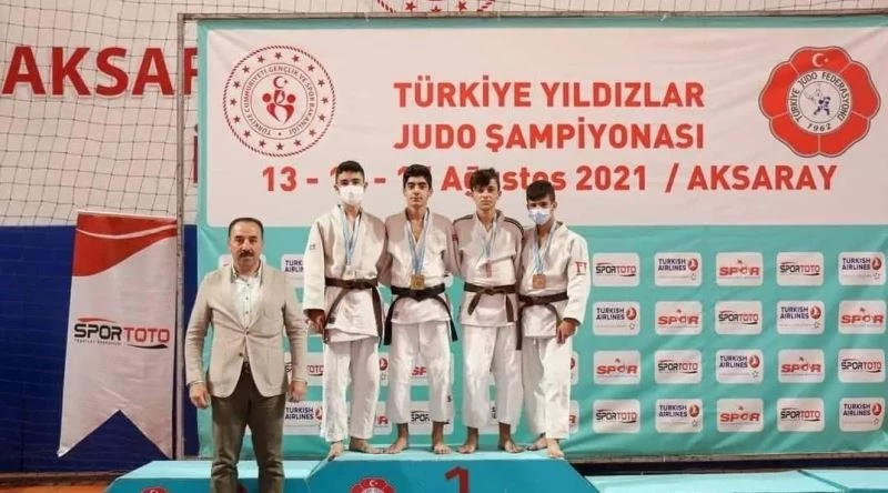 Salihlili judocular derecelerle döndü
