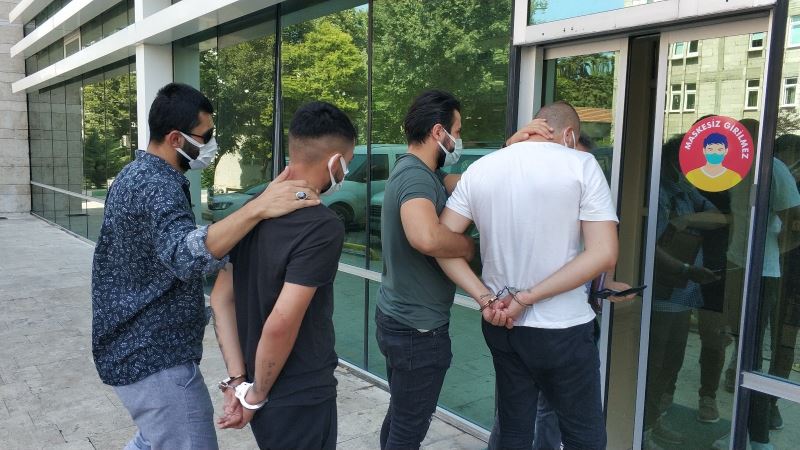 Samsun’daki silahlı saldırıyla ilgili 2 kişi adliyeye sevk edildi
