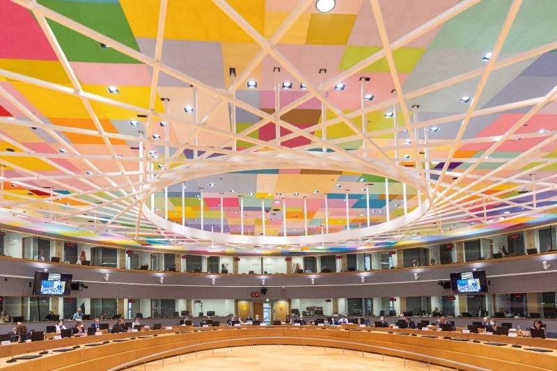 AB, insan haklarına saygı gösterildiği takdirde Taliban ile işbirliği yapacak
