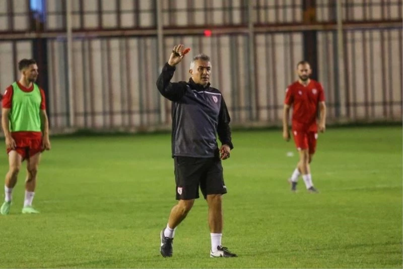 Mehmet Altıparmak: “İlk hafta hoca göndermek çok ayıp”
