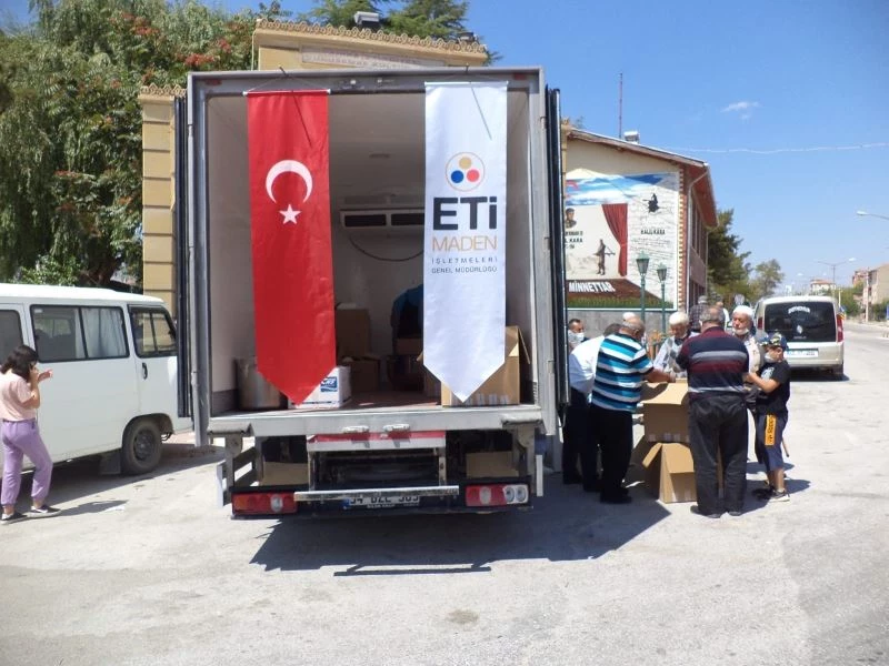 Kırka’da Muharrem ayı nedeniyle aşure dağıtıldı
