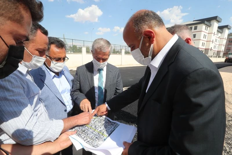 Milletvekili Kirazoğlu asfalt çalışmalarını inceledi
