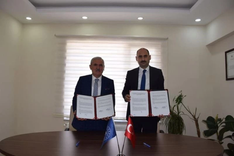 Bilecik’te ’Milli Sporcu Bursu’ işbirliği protokolü imzalandı
