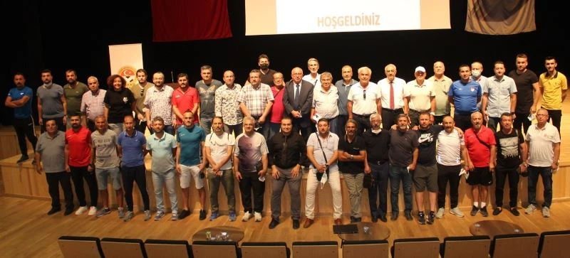 Futbol antrenörleri bu kursa katılmazsa çalışma izni alamayacak
