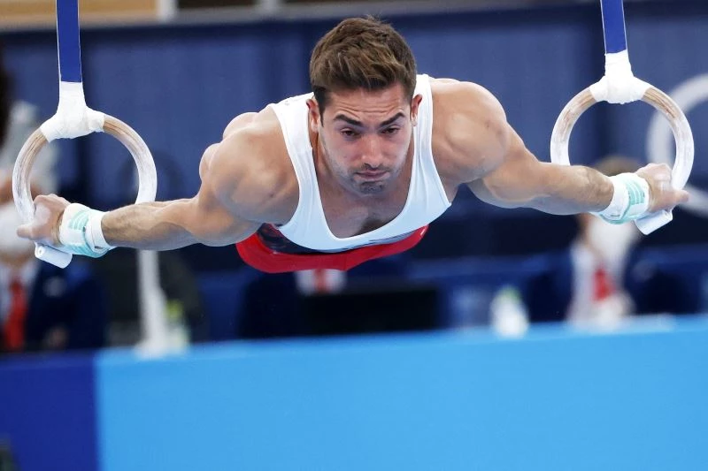 Tokyo Olimpiyat Oyunları Artistik Cimnastik halka aleti final mücadelesinde milli sporcular İbrahim Çolak beşinci, Adem Asil ise yedinci oldu.
