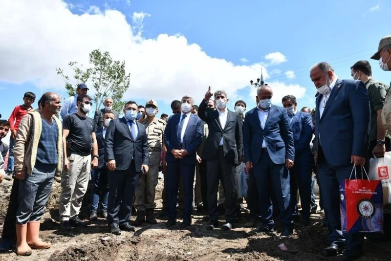 Bakan Yardımcısı İnce: “Selden etkilenen kim varsa karış karış dolaşıp hizmet ediyoruz