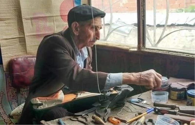 Aydın’ın en yaşlı ayakkabı tamiri ustası hayatını kaybetti
