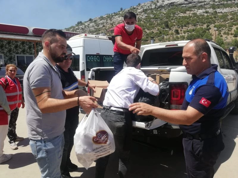 Yangınzedelere ve personellere yemek yardımı için seferber oldular
