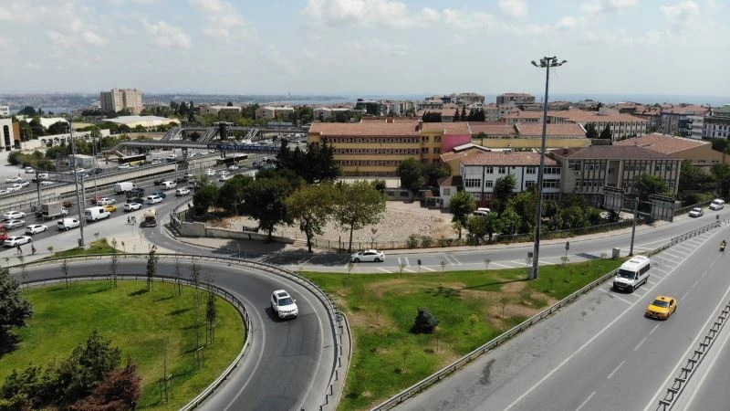  Depremin ardından 2 yıl geçti, caminin yerinde yeller esiyor
