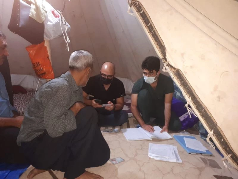 İşçiler çadırlarında aşı oldu
