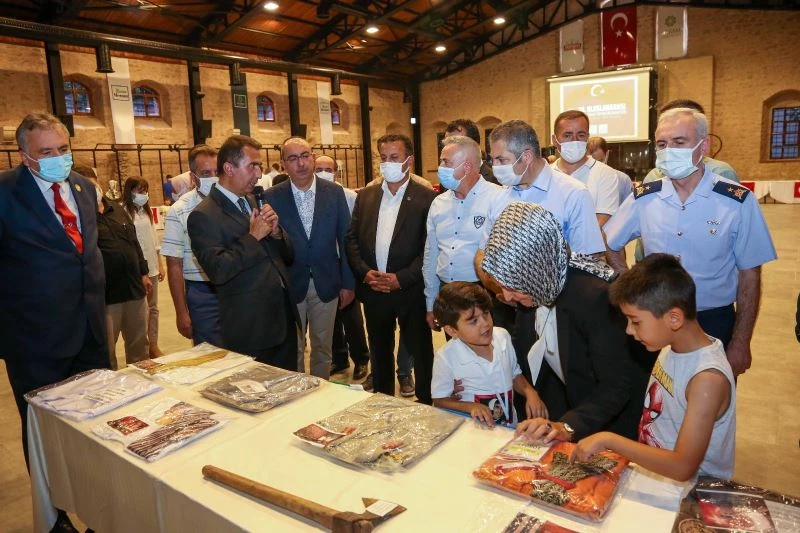 Meram’da şehit ve devlet büyüklerinin emanetleri sergileniyor
