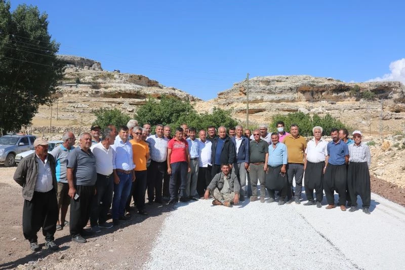 Yörüklerin yolları yapılıyor, üretimin önündeki engeller kaldırılıyor
