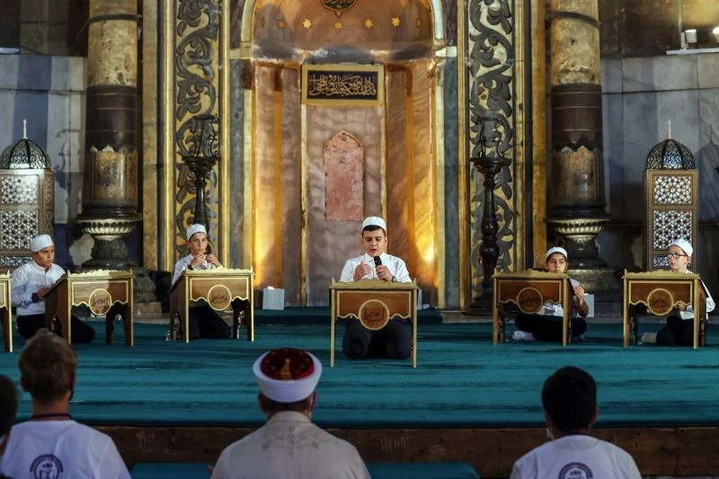 Diyanet İşleri Başkanı Erbaş, 2 milyona yakın öğrencinin Kur’an kursuna gittiğini bildirdi
