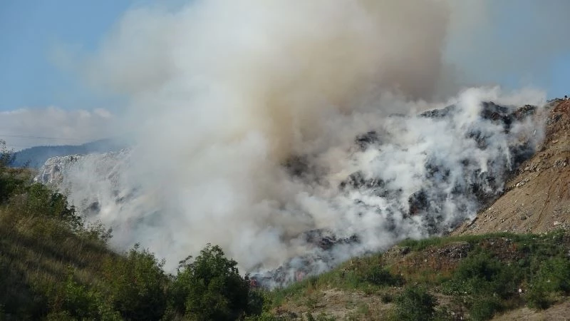 Karabük’te şehir çöplüğünde yangın

