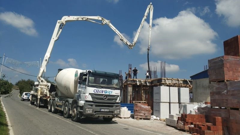 Ambarcı Merkez Camii hızla yükseliyor
