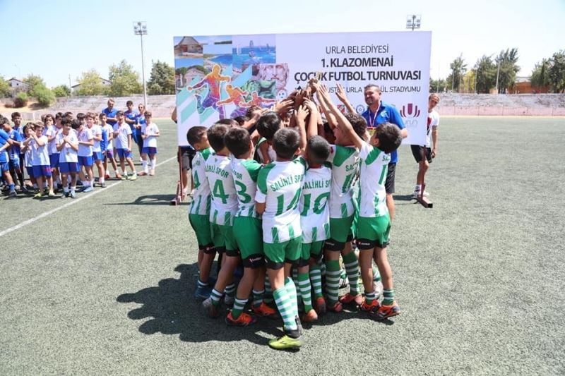 Klazomenai Çocuk Futbol Turnuvası’nın şampiyonu Salihlispor
