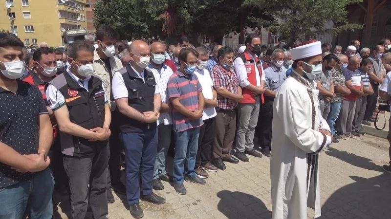 Selde hayatını kaybeden çiftten geriye fotoğrafı kaldı
