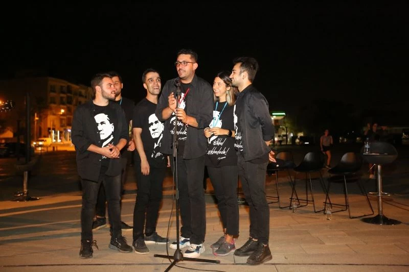 Bucalı tiyatroseverler buluştu
