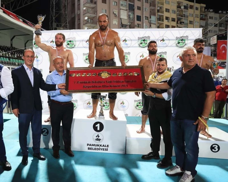 Pamukkale Yağlı Güreşlerinde başpehlivan Ali Gürbüz oldu

