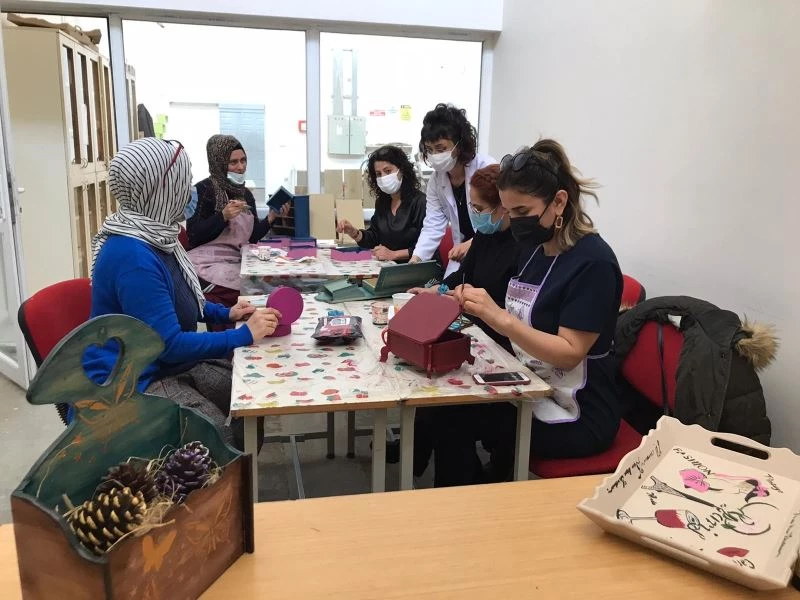 DİSMEK’te eğitimler devam ediyor
