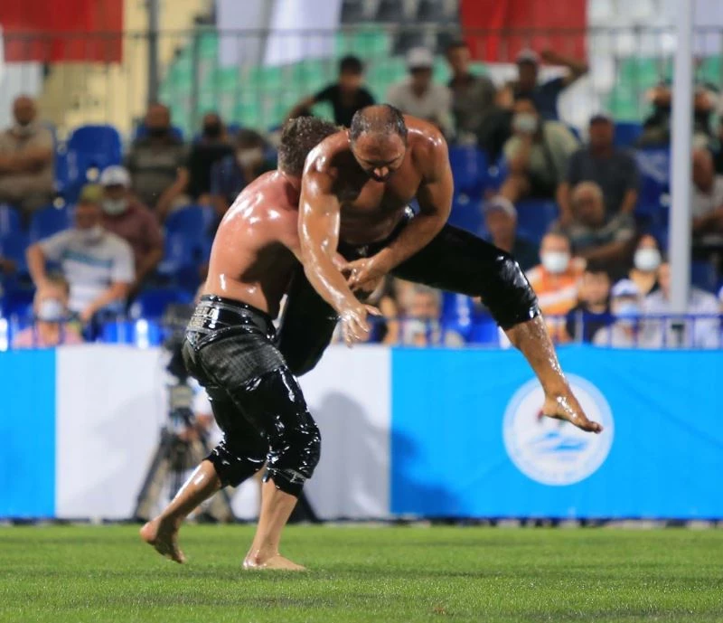 Er meydanının yiğitleri Pamukkale’den geçti
