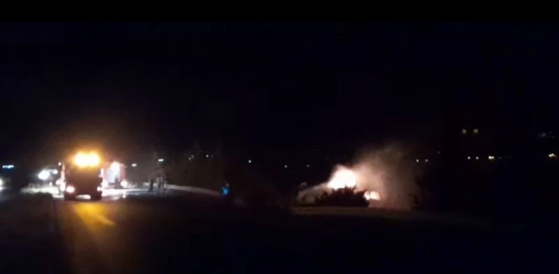 Kontrolden çıkan yakıt tankeri devrilip alev aldı: 1 ölü
