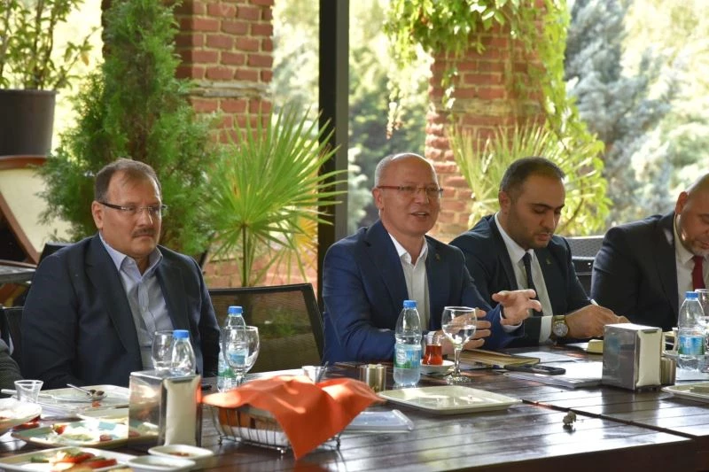 AK teşkilatlar Bursa için çalışıyor
