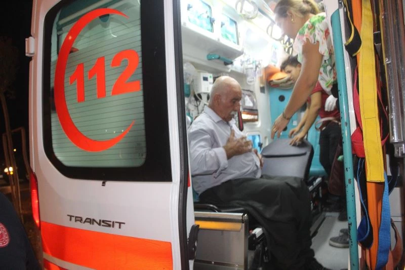 Düğünden dönen aile kaza yaptı: 4 yaralı
