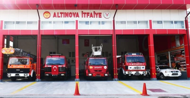 Altınova itfaiyesine araç takviyesi
