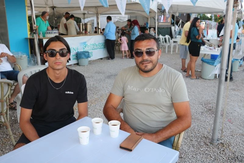 Gurbetçiler, Kapıkule’den güler yüz ve ikramlarla uğurlanıyor
