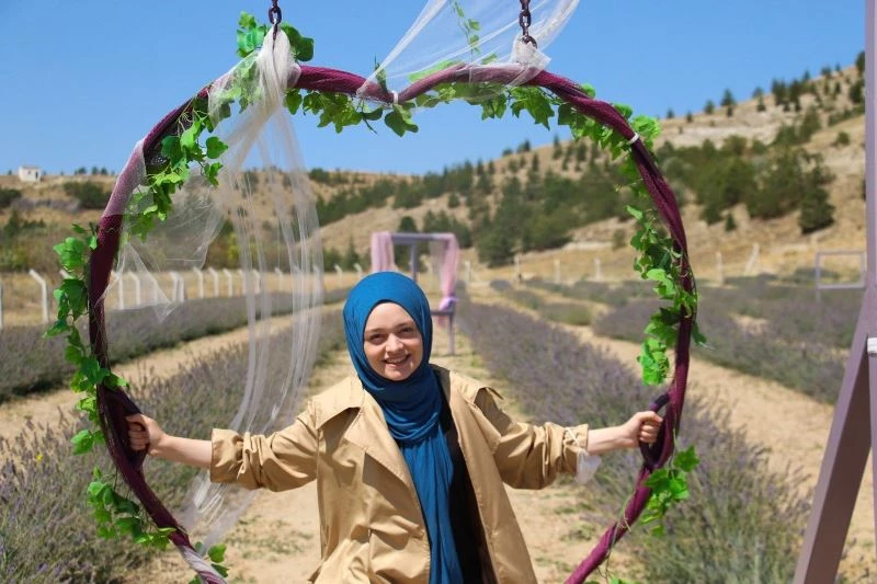 Lavanta bahçesi Ankaralıların beğenisine sunuldu
