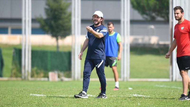Bursaspor, Eyüpspor maçı hazırlıklarına devam etti - Yeşil-beyazlı takımda Taha Altıkardeş idmana çıkmadı
