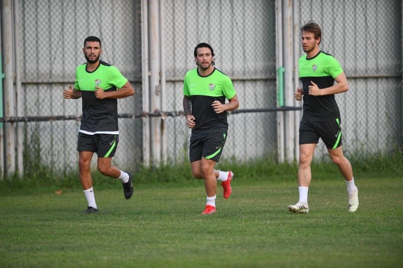 Bursaspor’da tempo arttı
