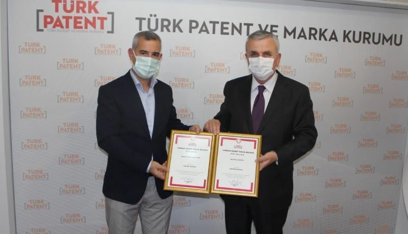 Malatya içli köfte yemeği ve Banazı karası üzümü coğrafi işaret tescil belgesine kavuştu
