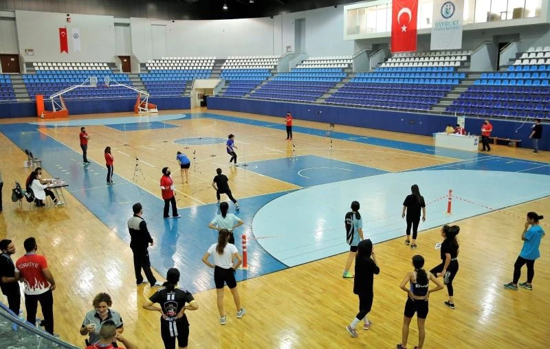 Üniversiteli olabilmek için zamanla yarıştılar
