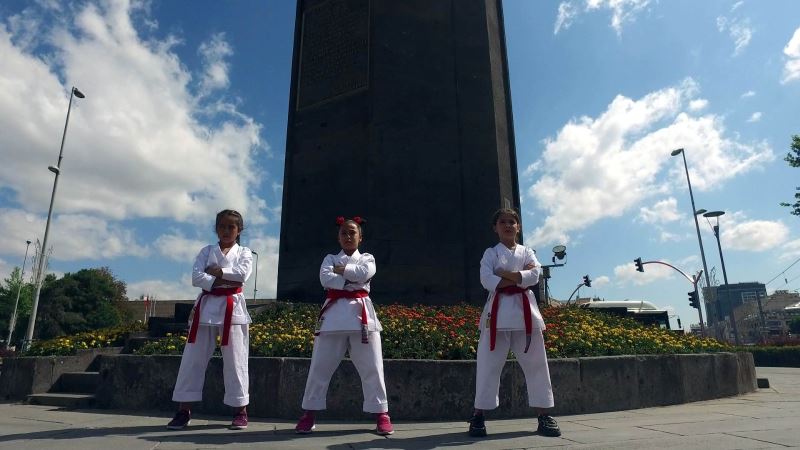 Genç karatecilerden Kayseri klibi
