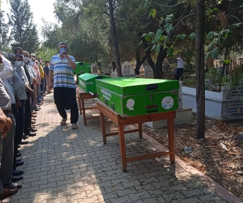 Kazada yaşamını yitiren dede, babaanne ve torun yan yana toprağa verildi
