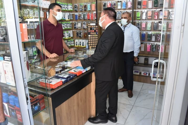Esnafın taleplerini dinledi, vatandaşla dertleşti
