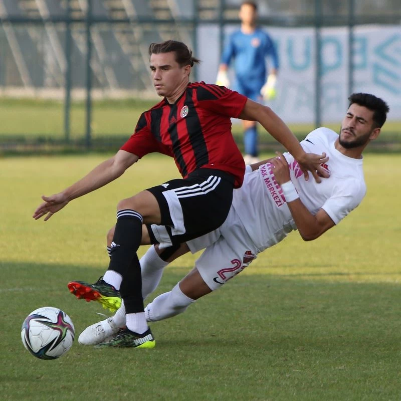 Turgutluspor hazırlık maçında Ispartaspor’u da yendi
