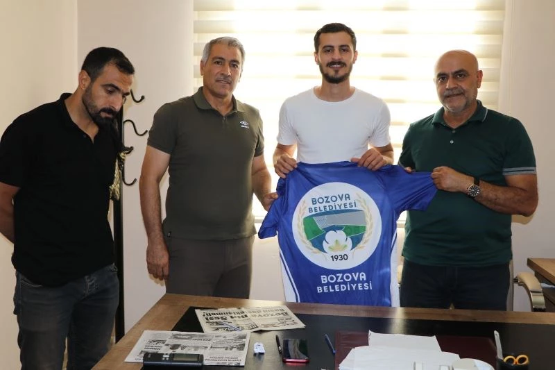 Bozova Belediyespor kadrosunu güçlendiriyor
