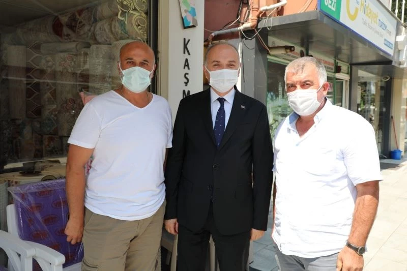 Başkan Özlü esnaflarla bir araya geldi
