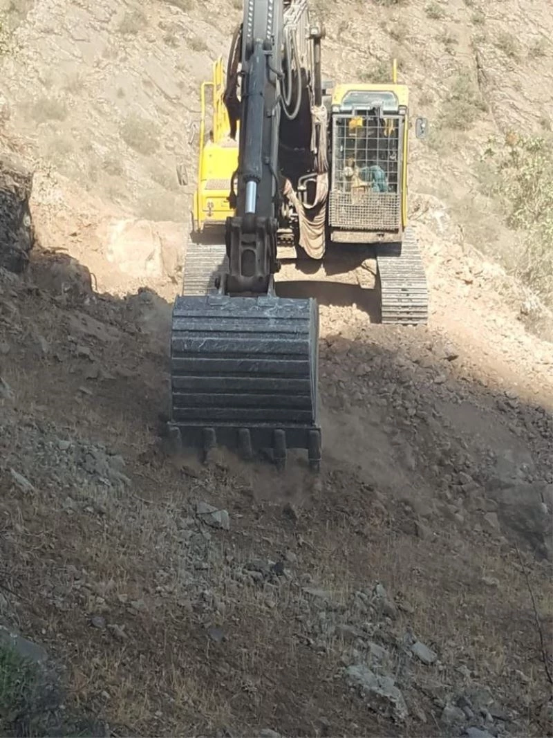 Şenoba Belediyesinden yol yapım çalışmaları
