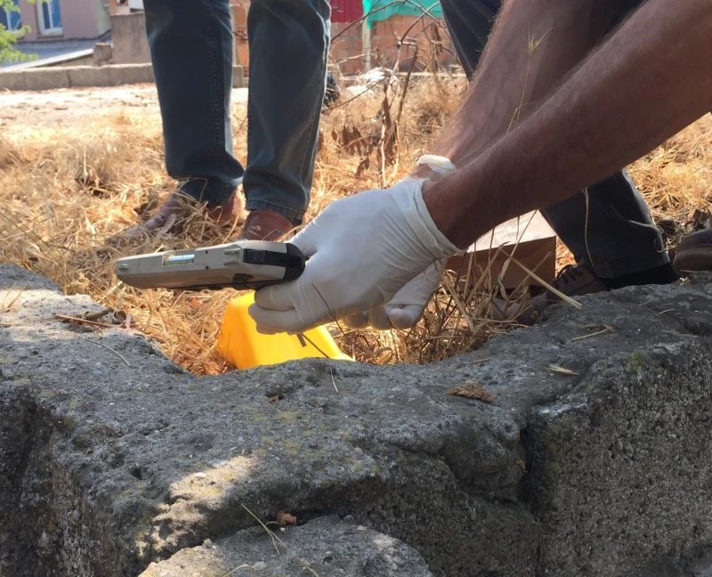 Eski sevgilisinin erkek arkadaşını öldürdü
