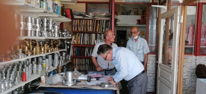 Isparta’da yangın söndürme ekipmanları satan firmalar yangın bölgesine ücretsiz destek verdi
