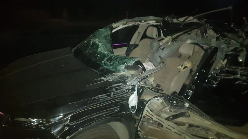 Otomobil hafriyat kamyonuna çarptı: 1 ölü, 1 yaralı
