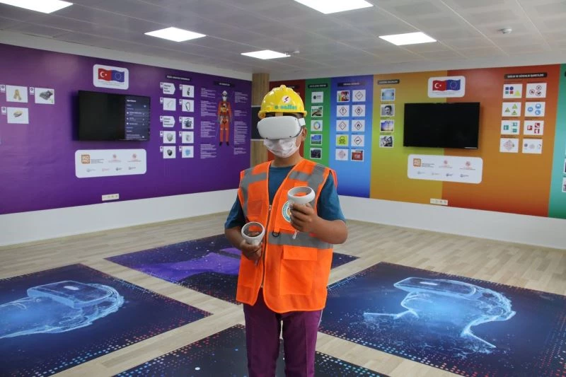 Sivas’ta Sanal Gerçeklik Laboratuvarı açıldı
