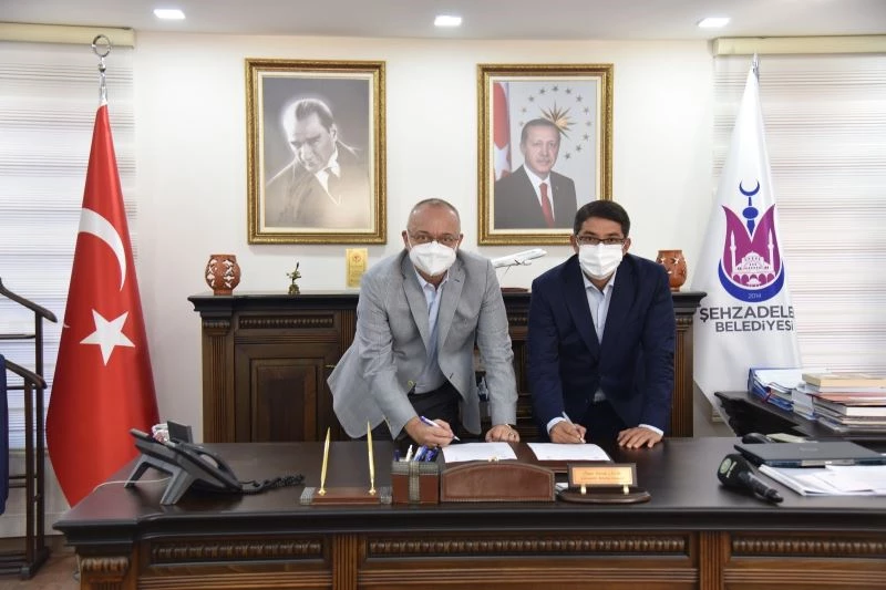 Manisa’da çarşı esnafının beklediği projede imzalar atıldı
